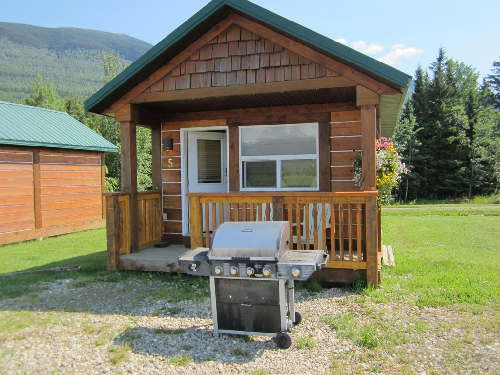 Beaver Creek Lodge And Cabins McBride Номер фото